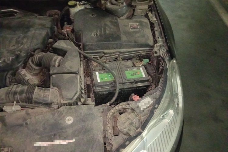 Used Citroen C5 2013 2.0L Automatic Enjoyment Model Engine Bay Left