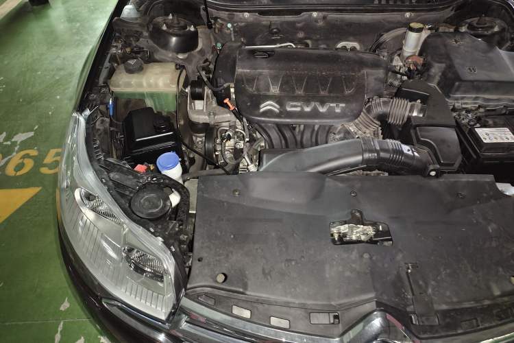 Used Citroen C5 2013 2.0L Automatic Luxury Model Engine Bay Right