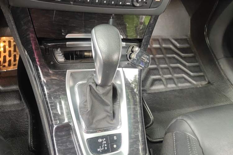 Used Citroen C5 2013 2.0L Automatic Luxury Model Gear Lever