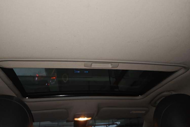 Used Citroen C5 2013 2.0L Automatic Luxury Model Headliner
