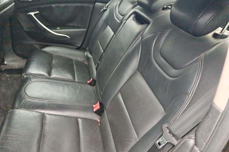 Used Citroen C5 2013 2.0L Automatic Luxury Model Left Rear Seat