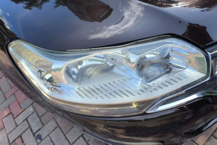 Used Citroen C5 2013 2.3L Automatic Zunyu Model Right Front Headlight