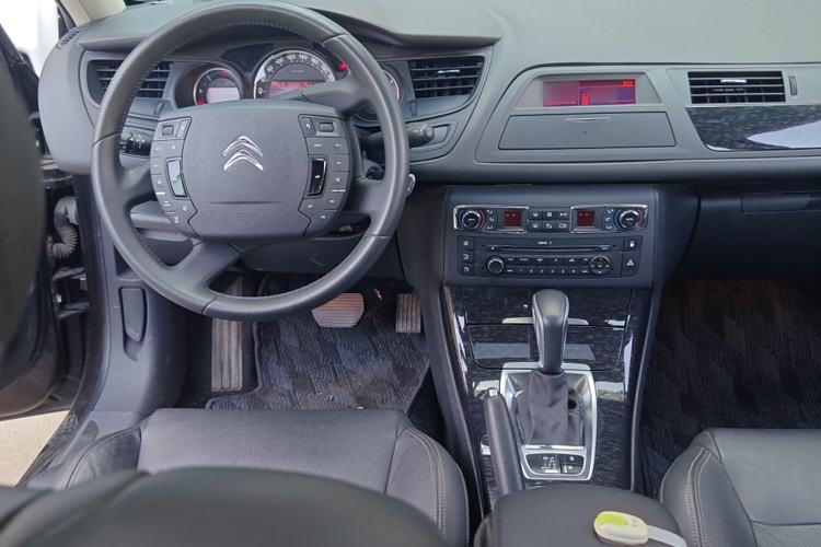Used Citroen C5 2013 2.0L Automatic Luxury Model Steering Wheel