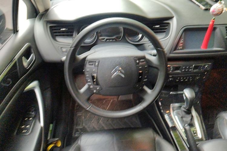 Used Citroen C5 2013 2.0L Automatic Luxury Model Steering Wheel