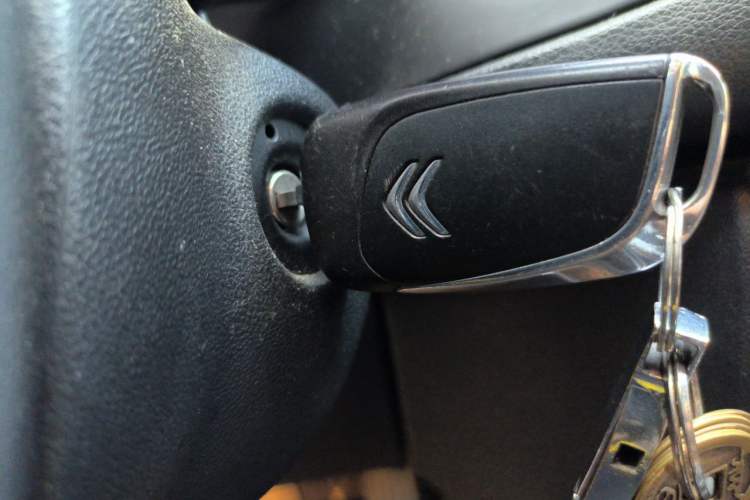 Used Citroen C5 2013 2.3L Automatic Zunyu Model Vehicle Key