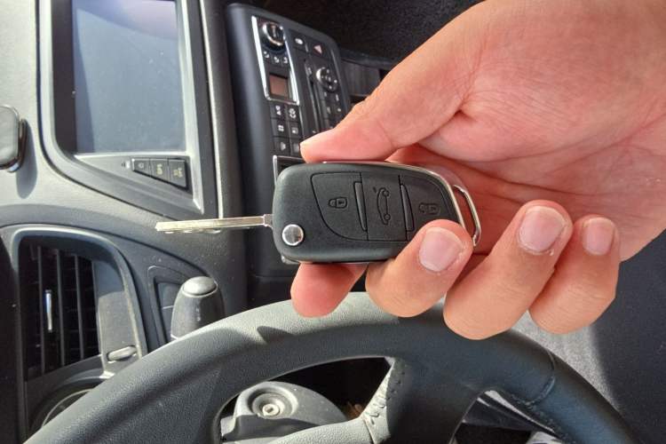Used Citroen C5 2013 2.0L Automatic Luxury Model Vehicle Key