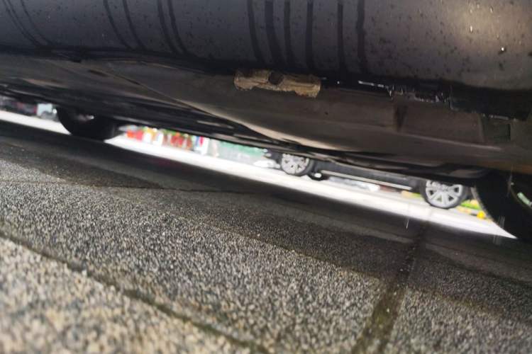 Used Citroen C5 2013 2.0L Automatic Luxury Model Chassis Rear Left