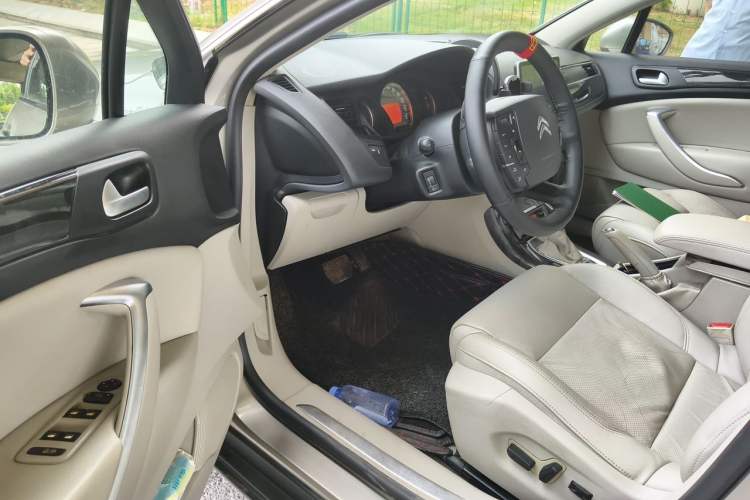 Used Citroen C5 2013 2.0L Automatic Luxury Model Driver Seat