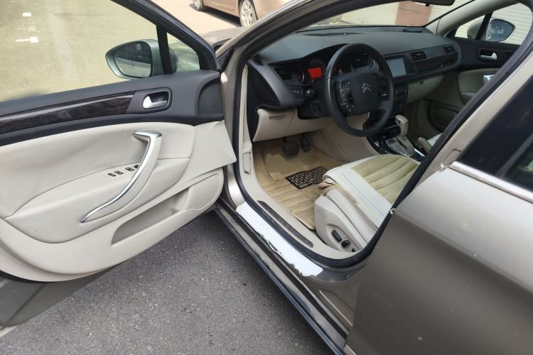Used Citroen C5 2013 2.0L Automatic Luxury Model Driver Seat