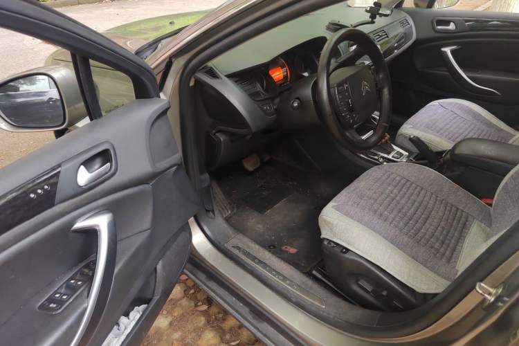 Used Citroen C5 2013 2.3L Automatic Prestige Edition Driver Seat