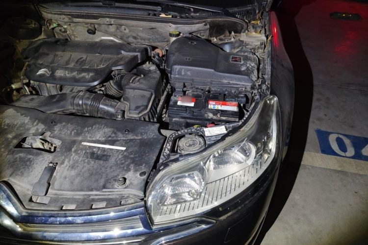 Used Citroen C5 2013 2.0L Automatic Luxury Model Engine Bay Left