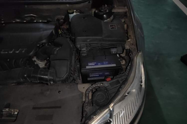 Used Citroen C5 2013 2.0L Automatic Luxury Model Engine Bay Left
