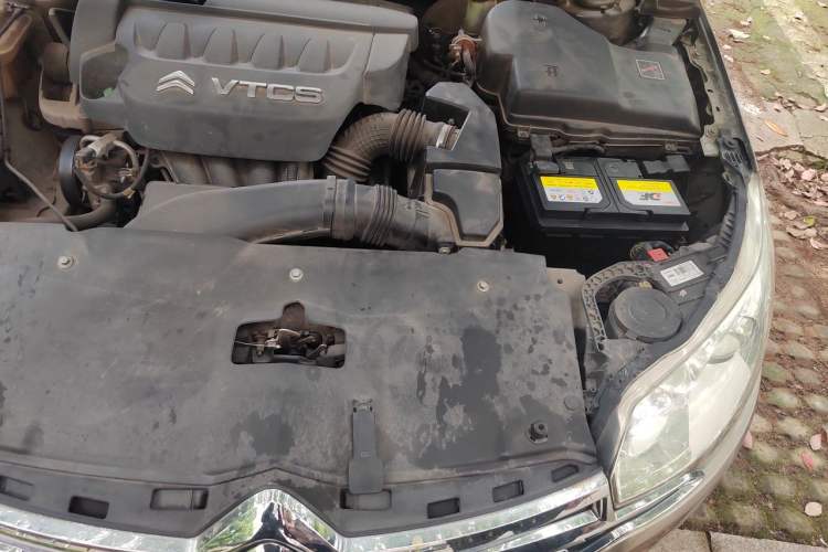 Used Citroen C5 2013 2.3L Automatic Prestige Edition Engine Bay Left