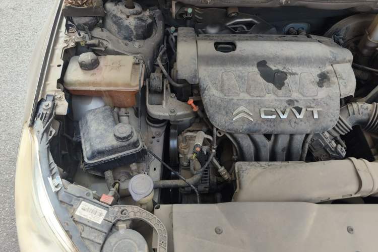 Used Citroen C5 2013 2.0L Automatic Luxury Model Engine Bay Right