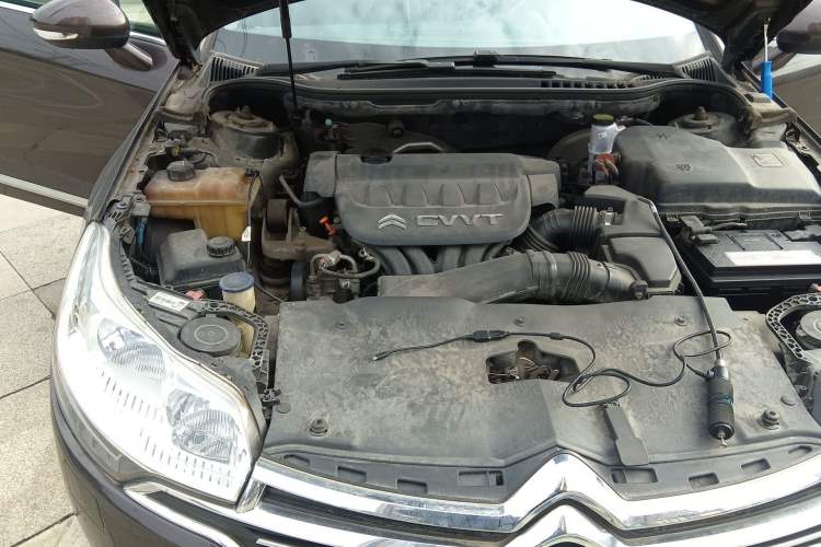 Used Citroen C5 2013 2.0L Automatic Luxury Model Engine Bay Right