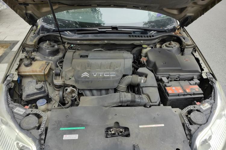 Used Citroen C5 2013 2.3L Automatic Zunyu Model Engine Bay