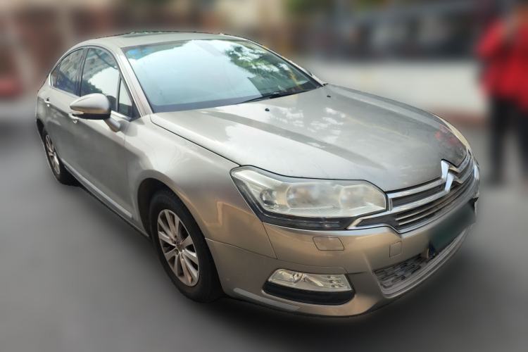 Used Citroen C5 2013 2.0L Automatic Luxury Model Front Right 45 Deg