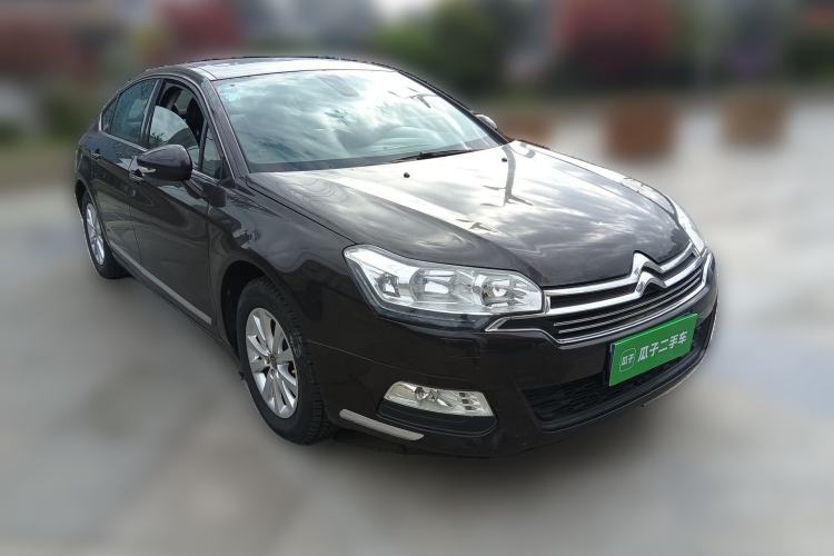 Used Citroen C5 2013 2.0L Automatic Luxury Model Front Right 45 Deg