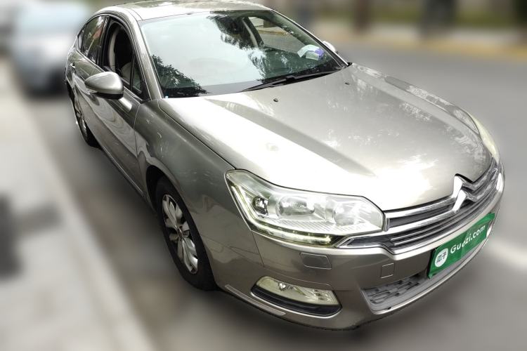 Used Citroen C5 2013 2.3L Automatic Zunyu Model Front Right 45 Deg
