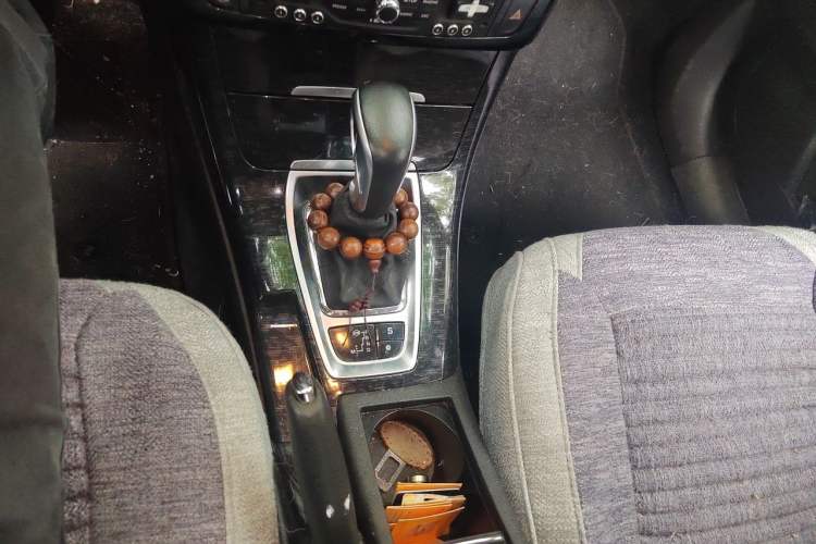 Used Citroen C5 2013 2.3L Automatic Prestige Edition Gear Lever