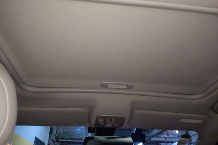 Used Citroen C5 2013 2.0L Automatic Luxury Model Headliner