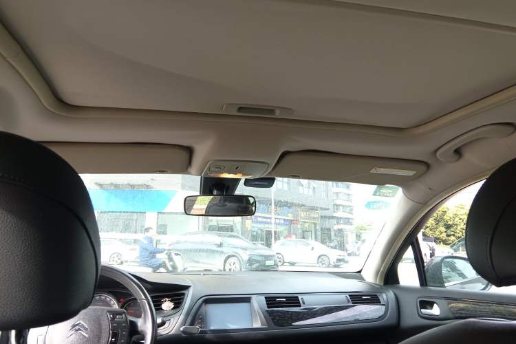 Used Citroen C5 2013 2.0L Automatic Luxury Model Headliner