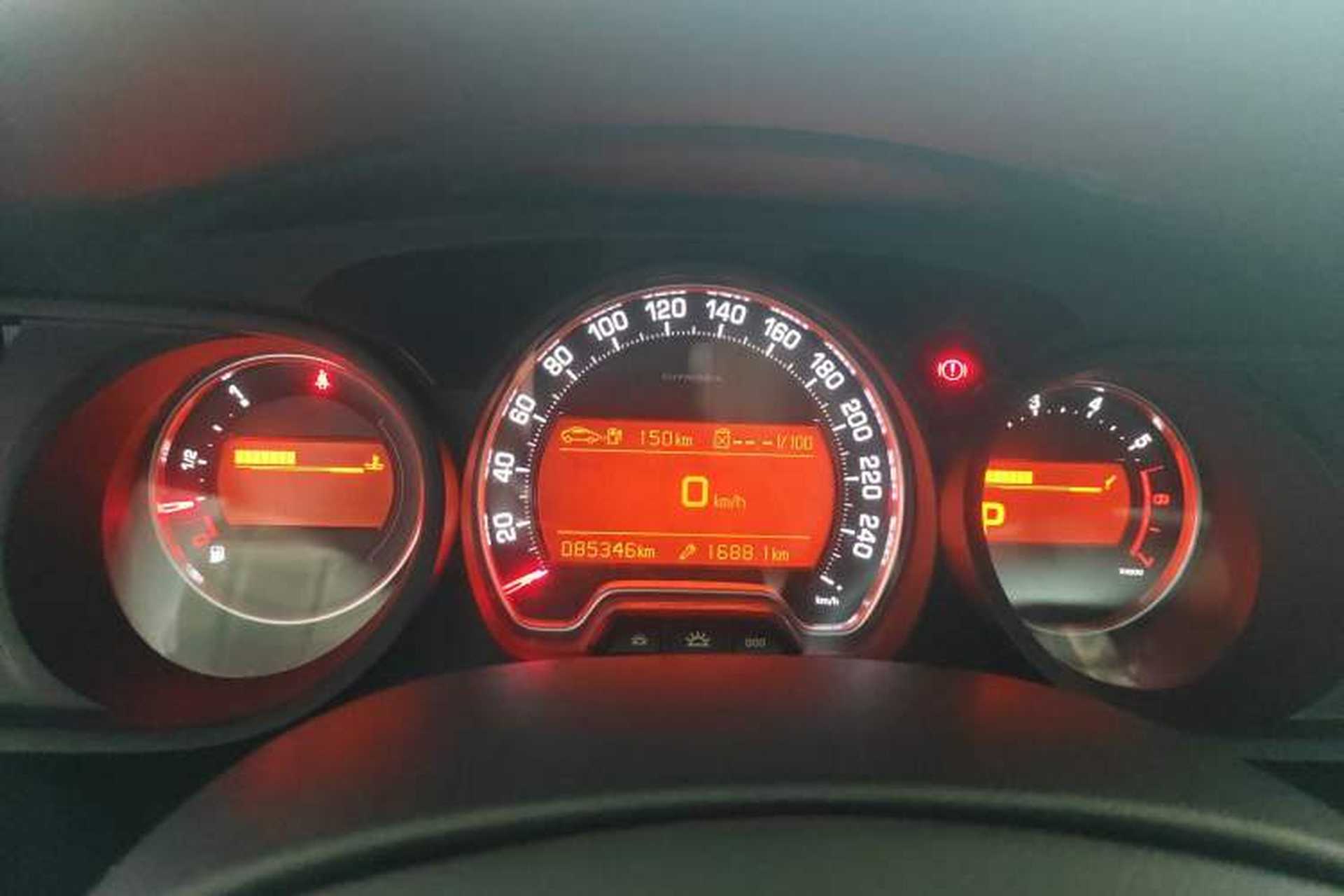 Used Citroen C5 2013 2.3L Automatic Zunyu Model Instrument Cluster