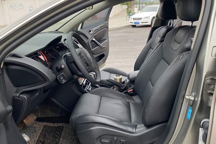 Used Citroen C5 2013 2.0L Automatic Luxury Model Interior 2