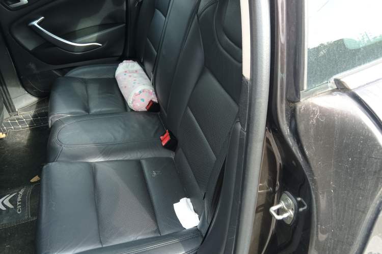 Used Citroen C5 2013 2.0L Automatic Luxury Model Left Rear Seat