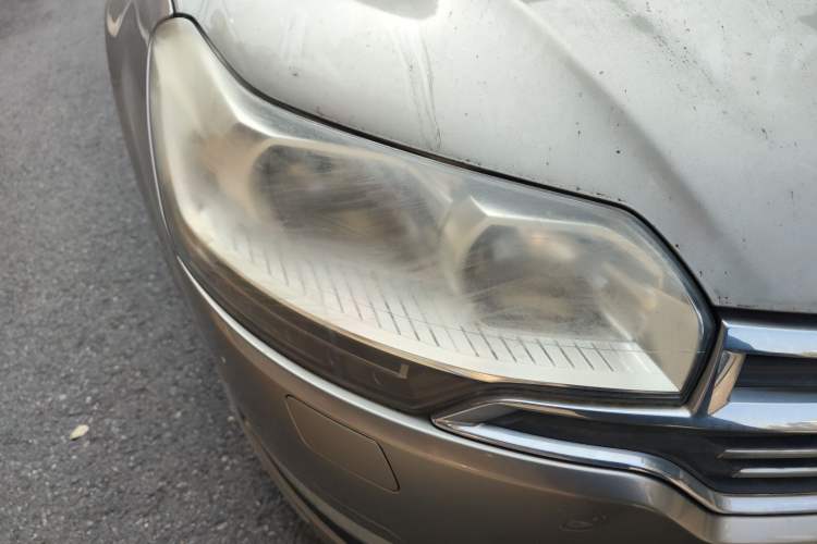 Used Citroen C5 2013 2.0L Automatic Luxury Model Right Front Headlight