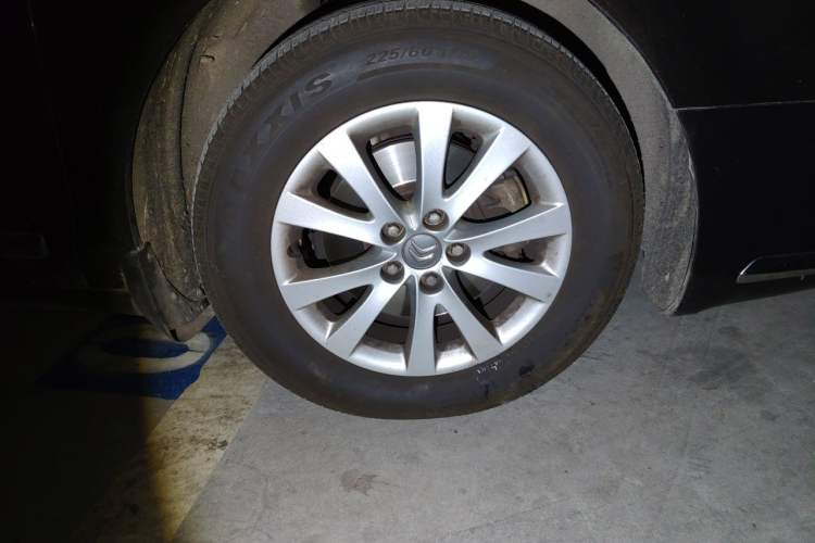 Used Citroen C5 2013 2.0L Automatic Luxury Model Right Front Wheel Hub