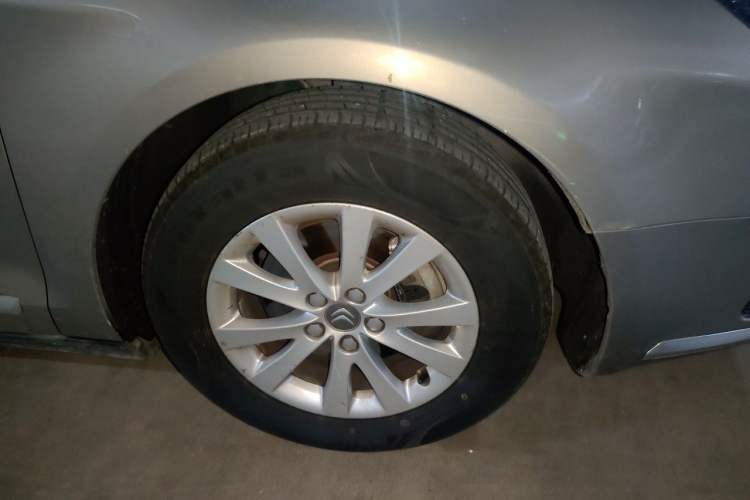 Used Citroen C5 2013 2.0L Automatic Luxury Model Right Front Wheel Hub