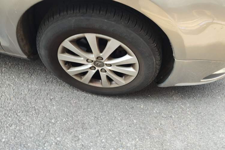 Used Citroen C5 2013 2.0L Automatic Luxury Model Right Front Wheel Hub