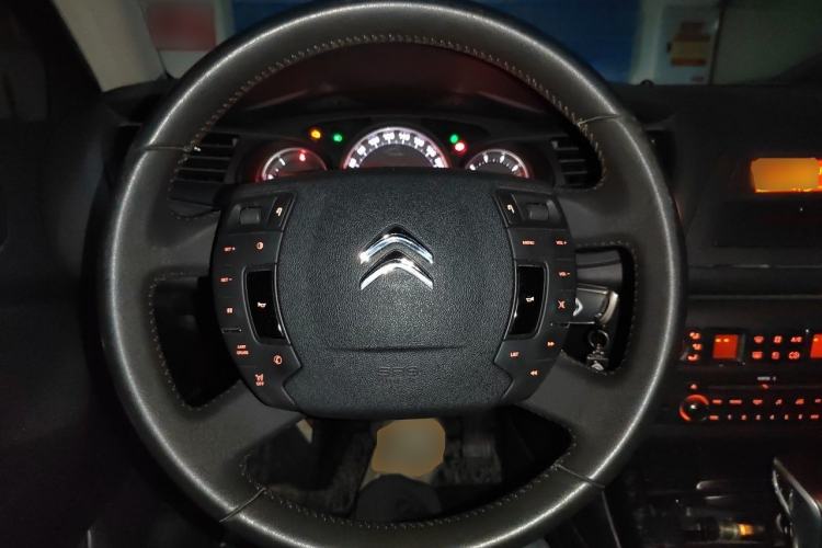 Used Citroen C5 2013 2.0L Automatic Luxury Model Steering Wheel