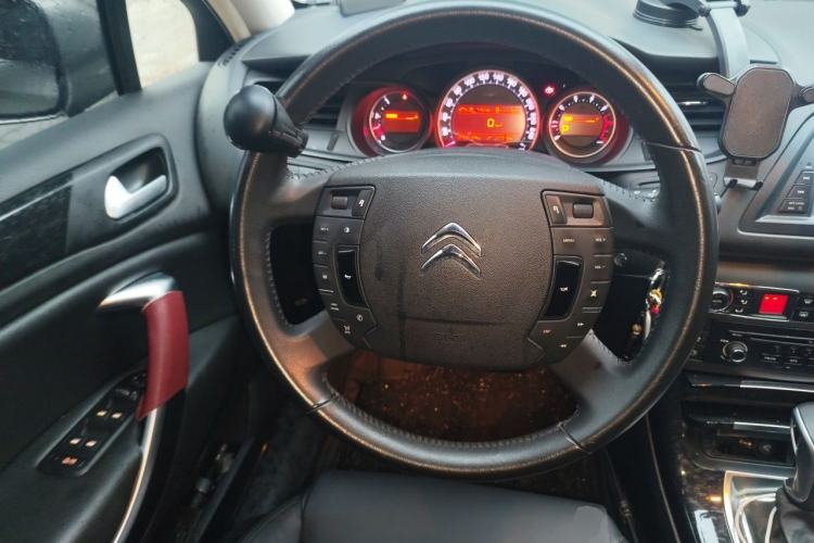 Used Citroen C5 2013 2.0L Automatic Luxury Model Steering Wheel