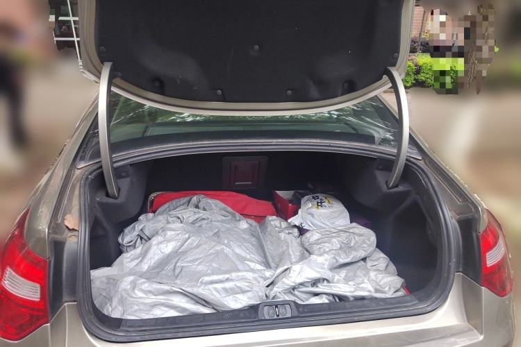 Used Citroen C5 2013 2.3L Automatic Prestige Edition Trunk