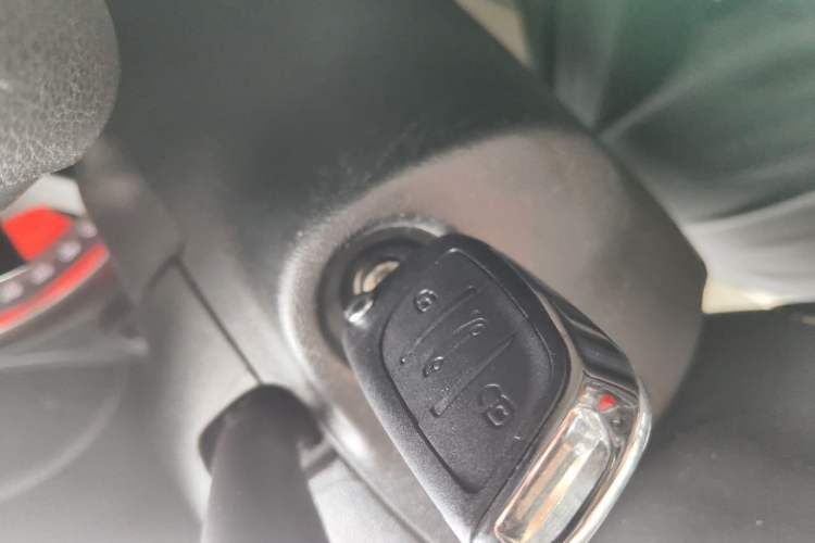 Used Citroen C5 2013 2.0L Automatic Luxury Model Vehicle Key