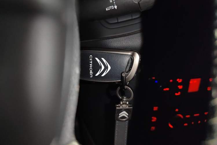 Used Citroen C5 2013 2.0L Automatic Luxury Model Vehicle Key