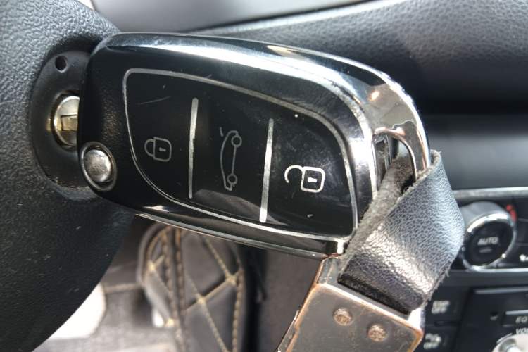 Used Citroen C5 2013 2.0L Automatic Luxury Model Vehicle Key