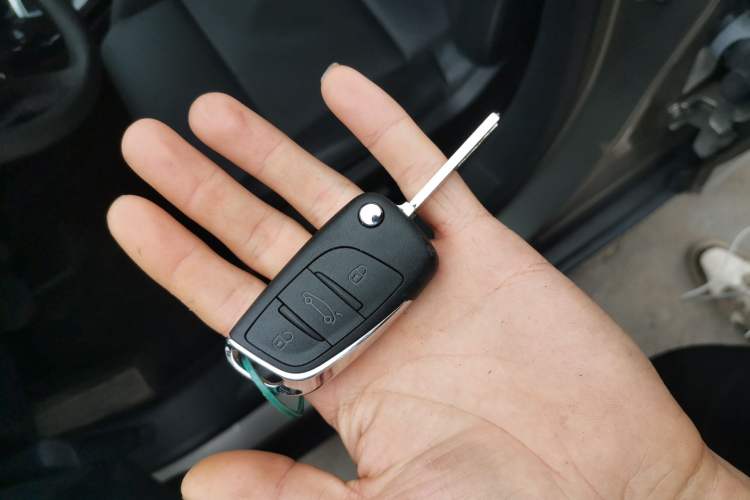 Used Citroen C5 2013 2.0L Automatic Luxury Model Vehicle Key