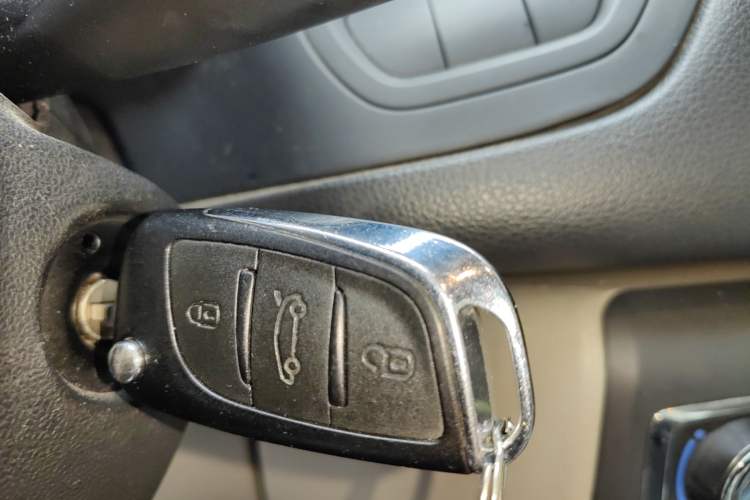 Used Citroen C5 2013 2.3L Automatic Zunyu Model Vehicle Key
