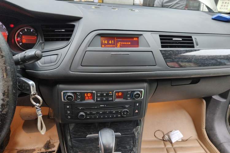 Used Citroen C5 2013 2.0L Automatic Luxury Model Audio And AC Panel