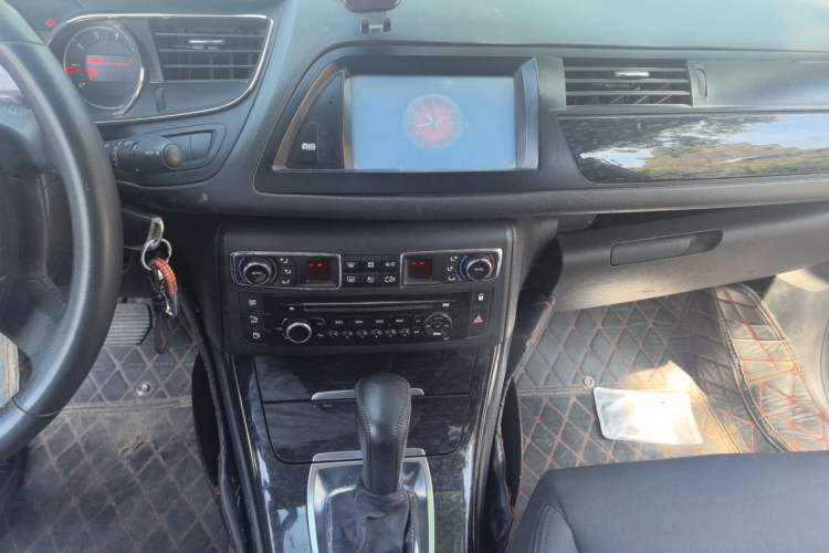 Used Citroen C5 2013 2.0L Automatic Luxury Model Audio And AC Panel