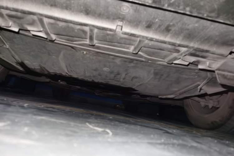 Used Citroen C5 2013 2.3L Automatic Zunyu Model Chassis Front