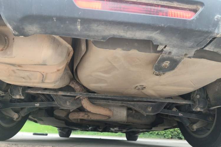 Used Citroen C5 2013 2.3L Automatic Zunyu Model Chassis Rear