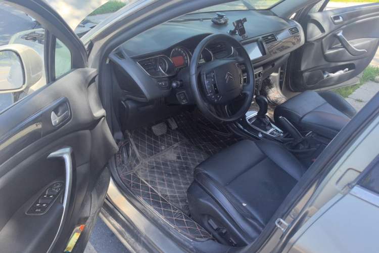 Used Citroen C5 2013 2.0L Automatic Luxury Model Driver Seat