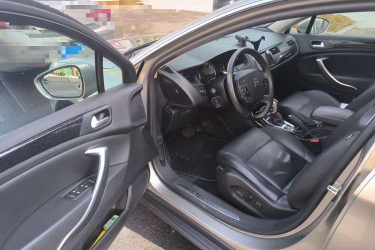 Used Citroen C5 2013 2.3L Automatic Zunyu Model Driver Seat