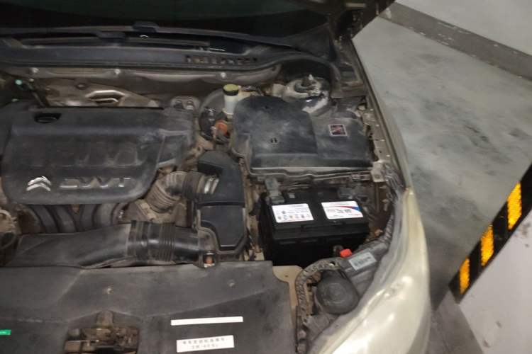 Used Citroen C5 2013 2.0L Automatic Luxury Model Engine Bay Left