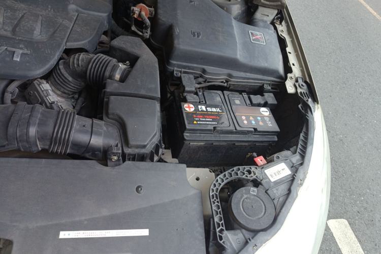 Used Citroen C5 2013 2.0L Automatic Luxury Model Engine Bay Left