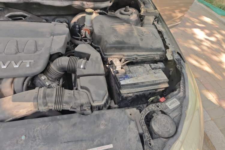 Used Citroen C5 2013 2.0L Automatic Yue Shang Edition Engine Bay Left